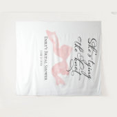 彼女は結び目を結んでいる |ボウブライダルシャワー背景 タペストリー (正面(横))