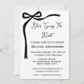 彼女は結び結び黒弓縁どブライダルシャワー 招待状 (正面)