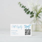 彼女は結んでいる結び目の青いリボンのギフトレジストリ エンクロージャーカード (スタンド正面)