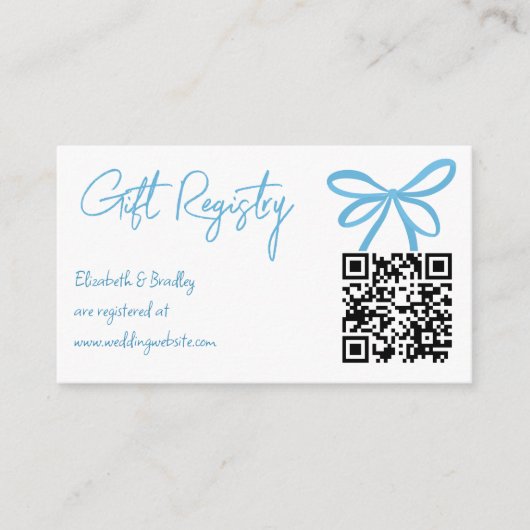 彼女は結んでいる結び目の青いリボンのギフトレジストリ エンクロージャーカード (正面)