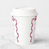 彼女は結婚式の準備中 グリッター ピンクの弓 ブライダルシャワー 紙コップ (左)