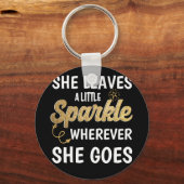 彼女は葉どこへ行っても少し輝く キーホルダー (正面)