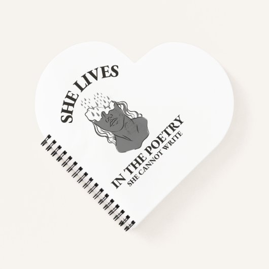 彼女は詩の中に住んでい書る ノートブック (正面)