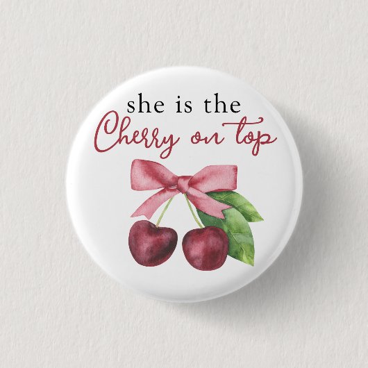 彼女は赤ちゃんシャワーのさくらんぼである 缶バッジ (正面)