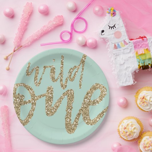 彼女は野生の輝きの原稿の紙のパーティーのプレート1つです ペーパープレート (パーティー)