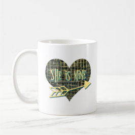 彼女は鉱山抽象芸術イエローグリッドハートの形状 コーヒーマグカップ