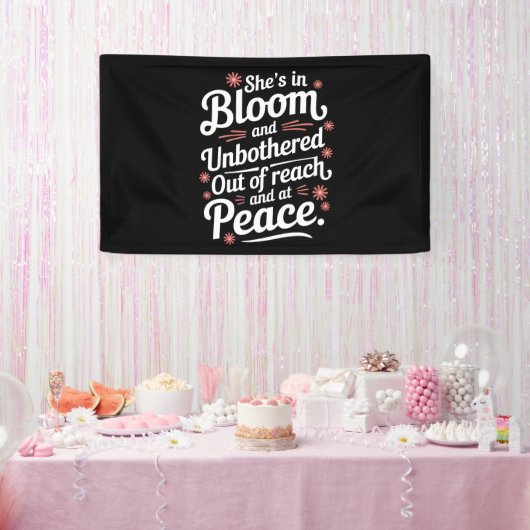 彼女は開花で手の届かない所や 横断幕 (パーティー)