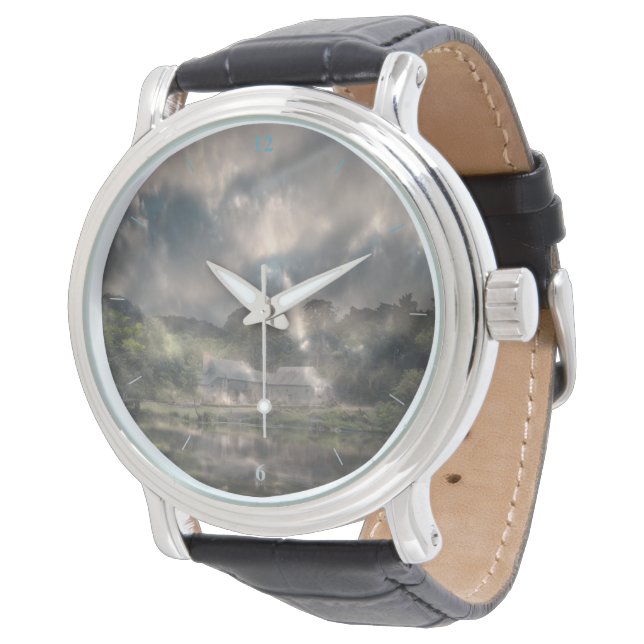 彼女は闇から現れる 腕時計 (アングル)