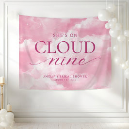 彼女は雲の上にいる ピンクのウェディングシャワー タペストリー