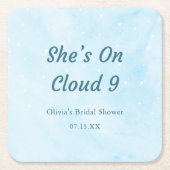 彼女は雲の上にいる 夢のような空の青い結婚式前祝い スクエアペーパーコースター (正面)