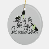 彼女は靴を作成しました セラミックオーナメント (左)