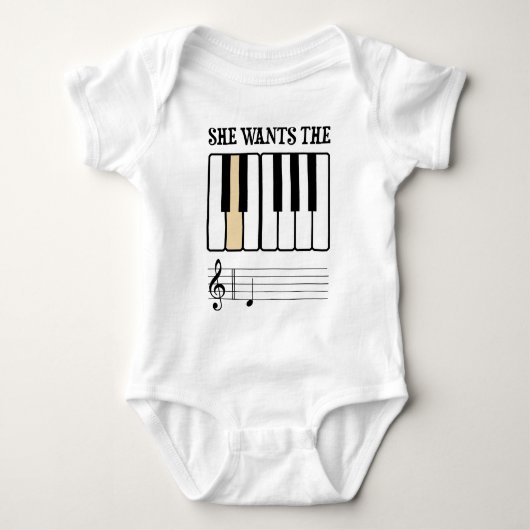 彼女はDのピアノ音楽がほしいと思います Tシャツ (正面)