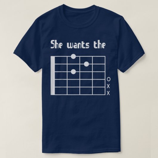 彼女はDコードを欲しがっている – 音楽ギタおもしろいープレーヤー Tシャツ (デザイン正面)
