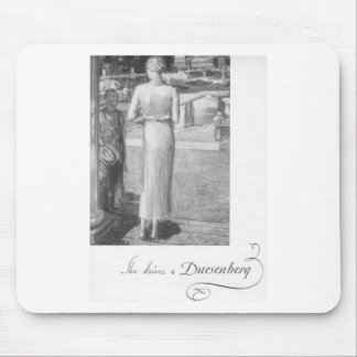 彼女はDuesenbergを運転します マウスパッド