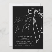 彼女はKnow Black Bowブライダルシャワーを結んでいる 招待状 (正面)