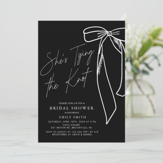 彼女はKnow Black Bowブライダルシャワーを結んでいる 招待状 (スタンド正面)