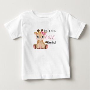 彼女はOnederful赤ちゃん女の子の誕生日のシャツ ベビーTシャツ
