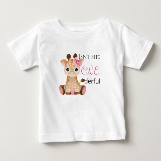 彼女はOnederful赤ちゃん女の子の誕生日のシャツ ベビーTシャツ (正面)