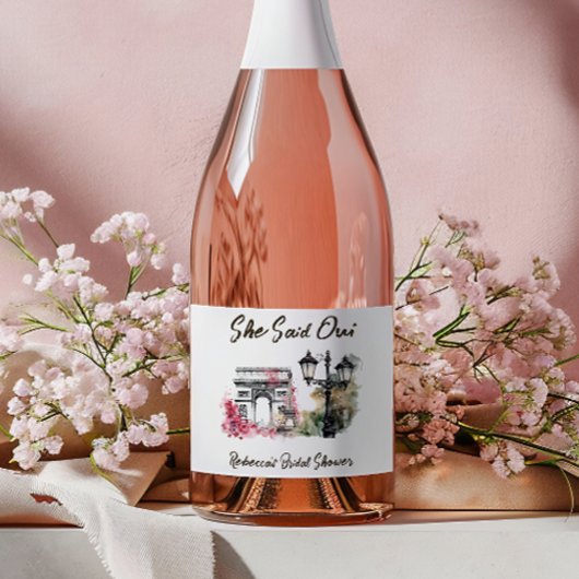 彼女はOui ParisブライダルシャワーParisian Brunchと述べた スパークリングワインラベル