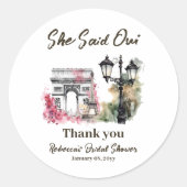 彼女はOui ParisブライダルシャワーParisian Brunchと述べた ラウンドシール (正面)