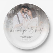 彼女はYesがパーティーフォトオーバーレイ婚約を許可すると述べた ペーパープレート (正面)