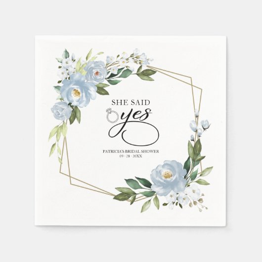 彼女はYesほこりっぽい青い幾何学的ブライダルシャワーを言った スタンダードカクテルナプキン (正面)
