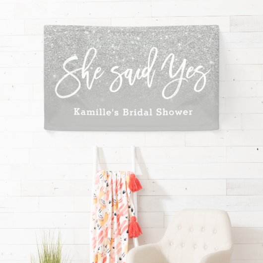 彼女はyesブライダルシャワーグレーシルバーグリッターと言った 横断幕 (インサイチュ)