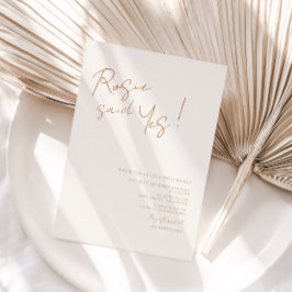 彼女はYesボホ自然ブライダルシャワーの招待を述べた 招待状