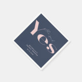 彼女はyesモダンタイポグラフィブライダルシャワー スタンダードカクテルナプキン (角)