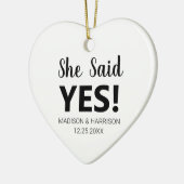 彼女はYes写真カスタム婚約クリスマスと言った セラミックオーナメント (左)