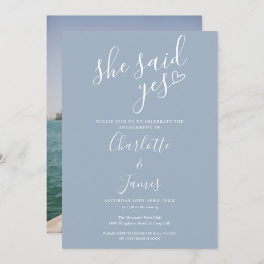 彼女はYes婚約パーティの写真ほこりっぽい青と言った 招待状 (正面/裏面)