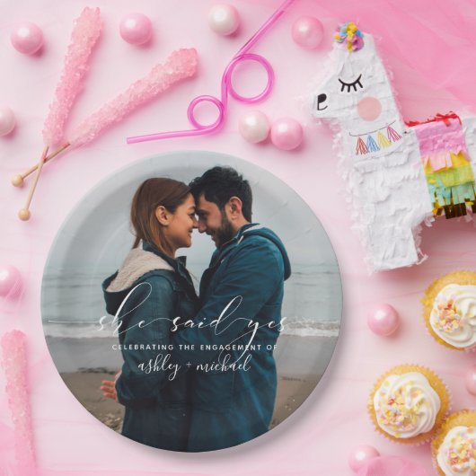 彼女はYes書道写真婚約パーティと言った ペーパープレート (パーティー)