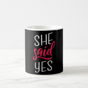 彼女はyes コーヒーマグカップ