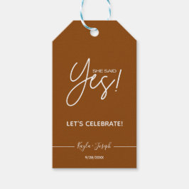 彼女はYes Engagement Party Rust Gift Tagと述べた ギフトタグ