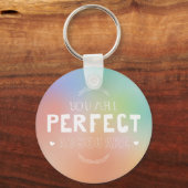 彼女を意味する自己愛として完璧インスパイア キーホルダー (正面)