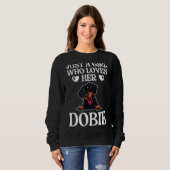 彼女を愛する女の子だけのドーベルマン(犬)(犬)ドーベルマン・ピンシェル スウェットシャツ (正面フル)