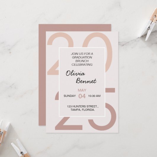 彼女エレガントのための朝食の卒業式ブランチ 招待状 (正面/裏面インサイチュ)