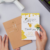 彼女エレガントは彼女のハニービーブライダルシャワーを見つけた サンキューカード