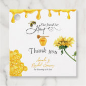 彼女エレガントは彼女のハニービーブライダルシャワーを見つけた フェイバータグ (正面)