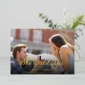 彼女エレガントはYesは日付カードを保存すると述べた 箔招待状 (立ち正面)