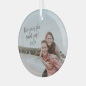 彼女パーソナライズされたはYes写真の婚約したクリスマスを言った ガラスオーナメント (正面左)
