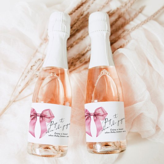 彼女ポップ・アートのがポップピンクの弓ベビーシャワーを浴びる時 スパークリングワインラベル