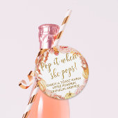 彼女ポップ・アートのが小さなかぼちゃのメッセージカードをポップするとき フェイバータグ