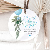 彼女ポップ・アートのが気球の緑の赤ちゃんシャワーをポップするとき フェイバータグ