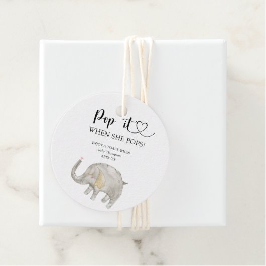 彼女ポップ・アートのが赤ちゃんシャワーをポップする時に象 フェイバータグ (インサイチュ)