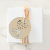 彼女ポップ・アートのが赤ちゃんシャワーをポップする時に象 フェイバータグ (インサイチュ)