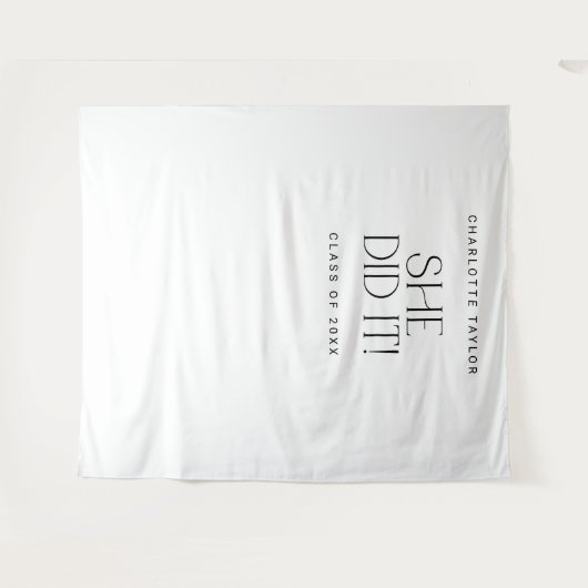 彼女モダンが卒業写真の背景を撮った後 タペストリー (正面(横))