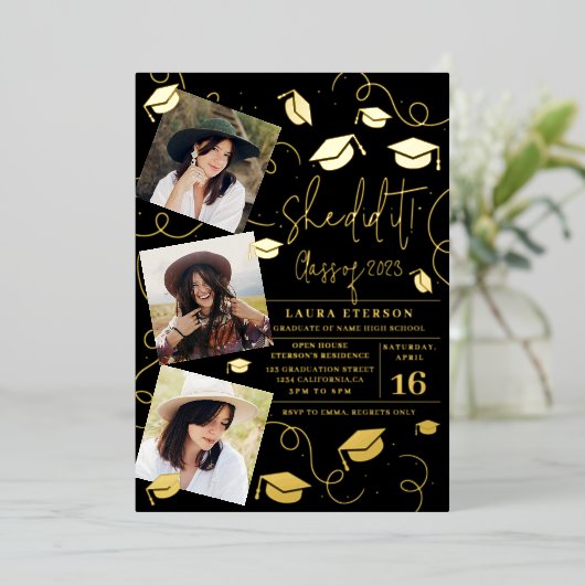 彼女モダンは黒いシックな写真卒業を行った 箔招待状 (立ち正面)
