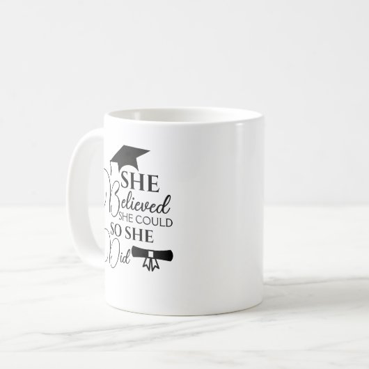 彼女信じは卒業のマグパーソナライズされたが出来た コーヒーマグカップ (正面左)