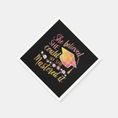 彼女信じは卒業をマスターすることができた スタンダードカクテルナプキン (角)